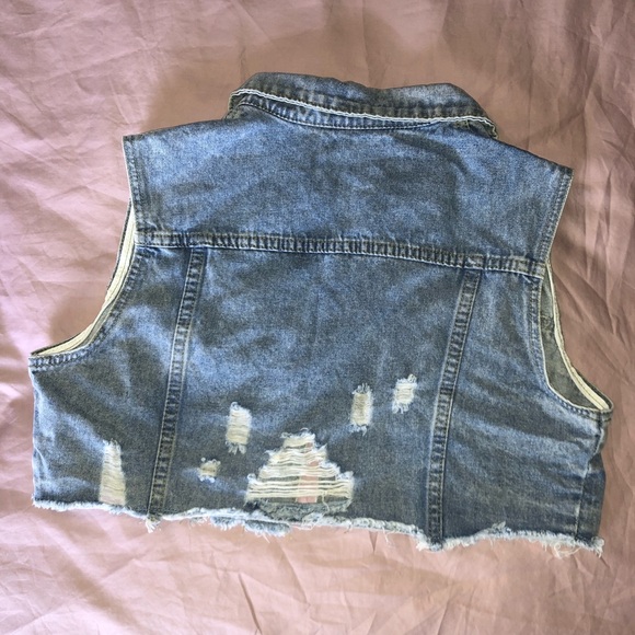 Cropped Denim Vest NWOT - Picture 4 of 8